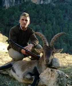 20140307163412cristian_nieto_macho_montes_rececho_reserva_de_cazorla_sorteo_armeria_la_diana