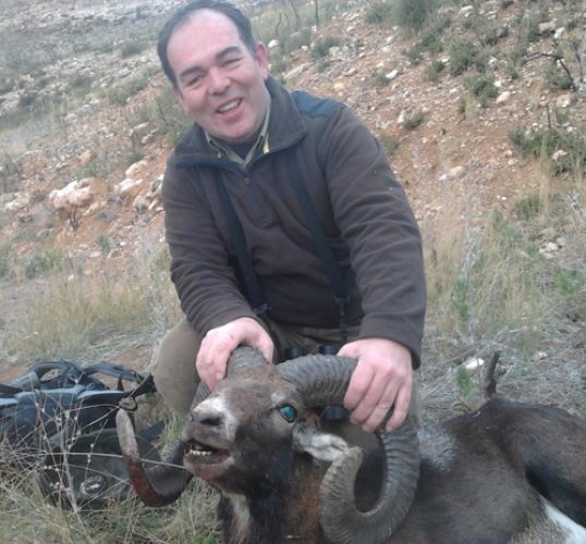20140307182937vicente_aguilar_muflon_rececho_reserva_nacional_muela_de_cortes_sorteo_armeria_la_diana