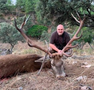 victor_blanquer_rececho_ciervo_sierra_morena_valquemao_sorteo_armeria_la_diana
